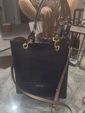 Calvin KLEIN women's reversible black and Gold Hand Bag Tote Purse